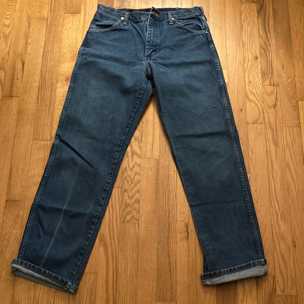 Classic wrangler blue jeans